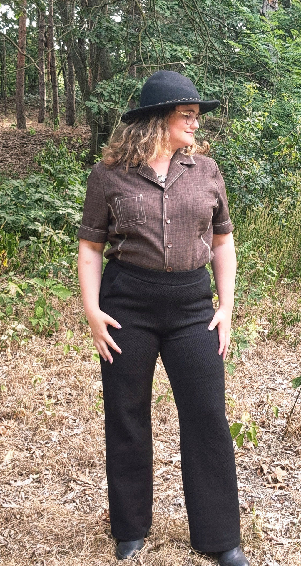 Vintage Oscar B 70s Bruine Top met Contrasterende Stiksels & Camp Collar